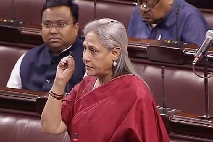 जया बच्चन भी बॉलीवुड की बड़ी एक्ट्रेस रही हैं. जया बच्चन यूपी की समाजवादी पार्टी से जुड़ी हैं. वह उत्तर प्रदेश से ही राज्यसभा सदस्य हैं. जया बच्चन ने फिलहाल कोई लोकसभा या विधानसभा का चुनाव नहीं लड़ा है.