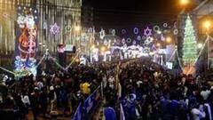 Omicron: উৎসবের মরশুমে ওমিক্রন আতঙ্ক, সাধারণের ঢিলেমিতে চিন্তায় চিকিৎসকরা। Bangla News