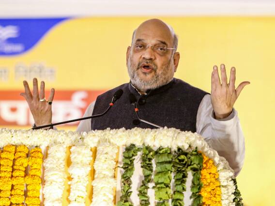 UP Elections: कासगंज से अमित शाह का बड़ा हमला, कहा- बुआ बबुआ ने यूपी को लूटा, पहले लोगों का पलायन अब हो रहा गुंडों का पलायन UP Elections: कासगंज से अमित शाह का बड़ा हमला, कहा- बुआ बबुआ ने यूपी को लूटा, पहले लोगों का पलायन अब हो रहा गुंडों का पलायन
