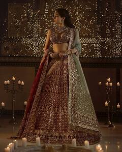 Sara Ali Khan Lehenga Look: हर शादी और रिसेप्शन के लिए परफेक्ट हैं एक्ट्रेस के ये लहंगा लुक