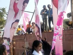 UP Election 2022: मैराथन दौड़ में पुरस्कार को लेकर बवाल, कोरोना गाइडलाइन की उड़ी धज्जियां