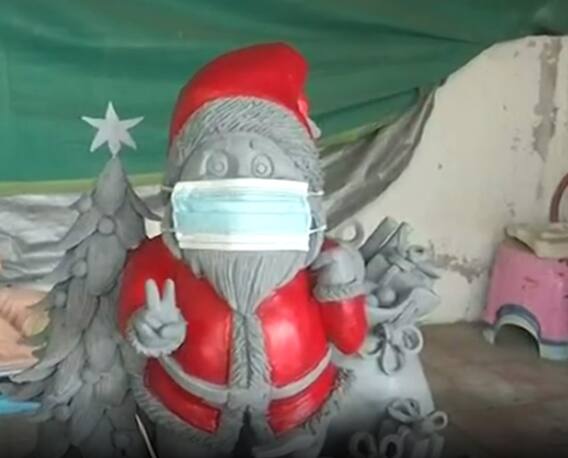 Christmas 2021: વડોદરાના મૂર્તિકારે બનાવ્યા સાન્તા ક્લોઝ, વેક્સિન લેવાનો આપ્યો સંદેશ