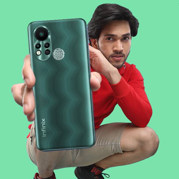 Infinix Hot 11S: इस स्मार्टफोन को 10499 रुपये में खरीदा जा सकता है, जिसमें 4 जीबी रैम और 64 जीबी इंटरनल स्टोरेज मिलती है. इसमें 6.78 इंच का फुल एचडी प्लस डिस्प्ले दिया गया है. इसमें प्राइमरी कैमरा 50 मेगापिक्सल का कैमरा दिया गया है.
