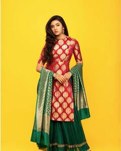 Krithi Shetty: 'శ్యామ్ సింగరాయ్' ప్రమోషన్స్ లో 'బేబమ్మ'..