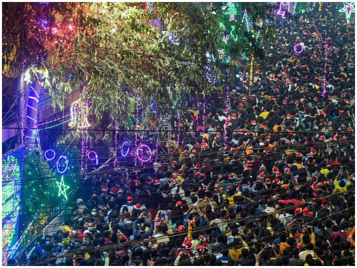 Kolkata: Park Street इलाके में क्रिसमस पर दिखी भारी भीड़, मास्क न पहनने पर हिरासत में लिए गए 191 लोग