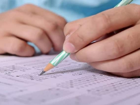 Sarkari Naukri 2022: बिहार मेंं कॉन्स्टेबल के पदों पर बंपर वैकेंसी, कब तक कर सकते हैं अप्लाई?