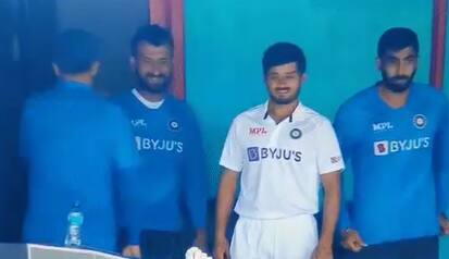 Pujara came out at zero, but Dravid encouraged in this way.