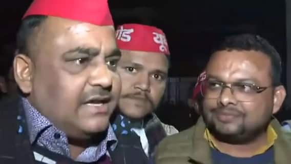 Survey: 52% लोग चाहते हैं नेताओं की रैली पर लगे रोक | Corona | Omicron | UP Election