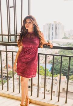 Actress aathmika : மேகம் தூவும் ஆசை அழகில் நடிகை ஆத்மிகா.. அசத்தல் புகைப்படங்கள்!