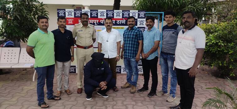 Maharashtra Sangli Nigerian youth arrested by Islampur police इस्लामपूर पोलिसांकडून कोकेन तस्कर नायजेरियन तरूण जेरबंद