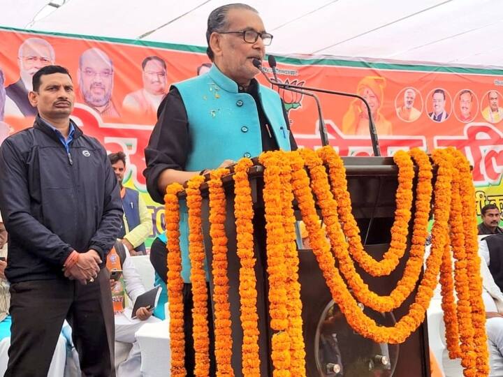 Uttar Pradesh Assembly Election 2022 Ballia BJP MP Radha Mohan Singh on Congress and Akhilesh ANN UP Election 2022: राधा मोहन सिंह बोले- चीन ने सेना और कांग्रेस ने वंश का किया विकास, इन्हें बताया दंगा तंत्र का पुजारी