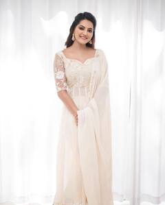 Actress athulya ravi : வெள்ளை உடையில் அதிசயமாய் அதுல்யா ரவி..ரீசெண்ட் புகைப்படங்கள்!