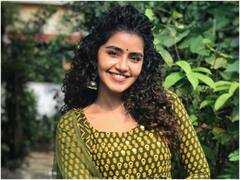 Anupama Parameswaran : கர்லிங் ஹேர் அழகி அனுபமாவின் ஸ்பெஷல் க்ளிக்ஸ்...!