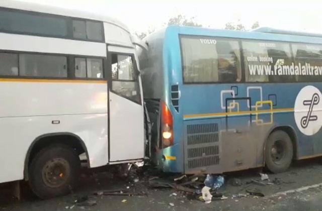 Accident in Ambala: Horrible road accident! 5 passengers killed, 10 injured in collision of 3 tourist buses Road Accident: ਅੰਬਾਲਾ-ਦਿੱਲੀ ਹਾਈਵੇ 'ਤੇ ਦਰਦਨਾਕ ਸੜਕ ਹਾਦਸਾ! 3 ਟੂਰਿਸਟ ਬੱਸਾਂ ਟਕਰਾਈਆਂ, 5 ਲੋਕਾਂ ਦੀ ਮੌਤ