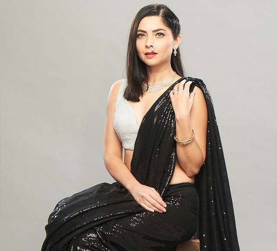 अप्सरेचा भन्नाट लूक चर्चेत!