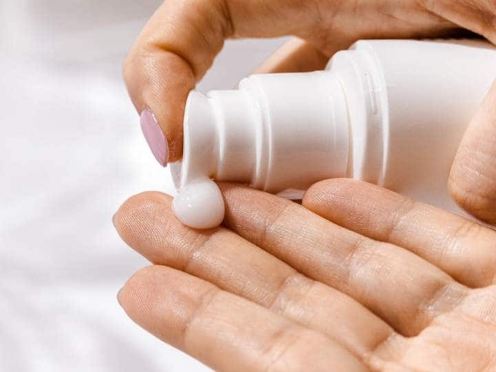 Steroid Cream Side Effects And Damaged Face Recovery Time Steroid Cream After Effects Symptoms स्टेरॉयड क्रीम का ज्यादा इस्तेमाल क्यों है नुकसानदेह? यहां जानिए