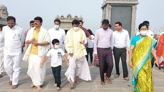 సీఎం కేసీఆర్ ప్రత్యేక శ్రద్ధతో, దృఢ సంకల్పంతో యాదాద్రి నిర్మించారన్న బాలకృష్ణ