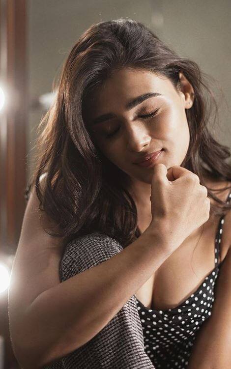 உயிர உரிச்சு நீ கயிர திரிக்கிற சுகம் சுகமா