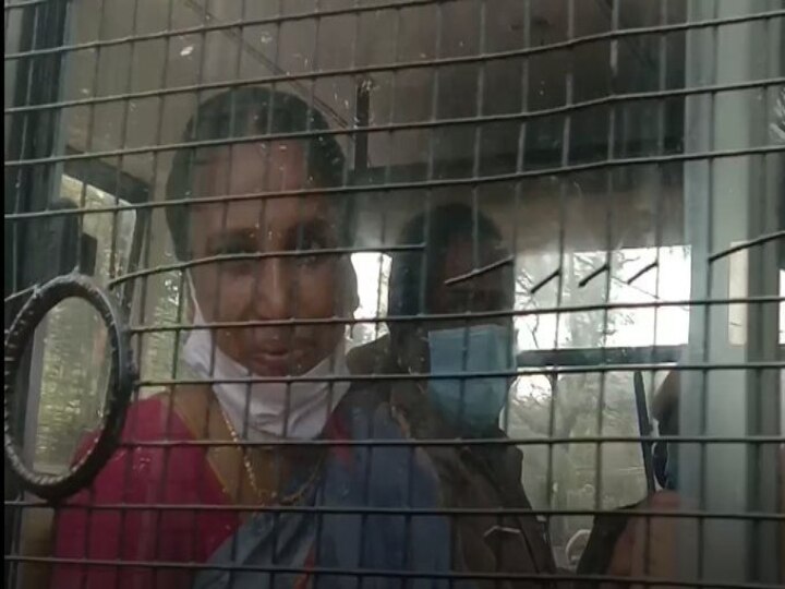 Nalini Released on Parole : ’30 நாட்கள் பரோலில் வெளியே வந்த நளினி’ கண்ணீருடன் வரவேற்ற தாய் பத்மா..!