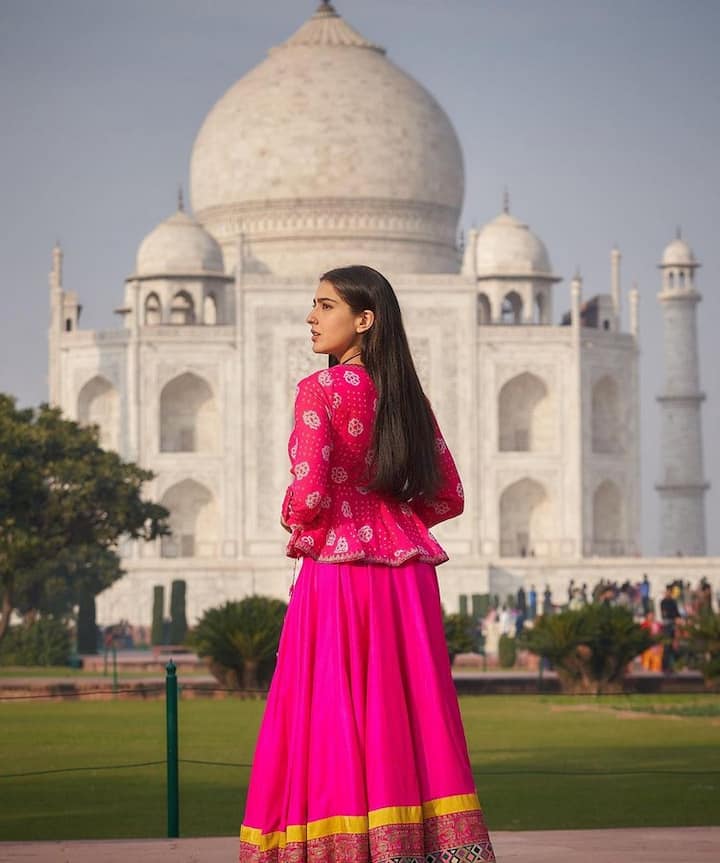 ఈ సినిమాలో సారా మెంటల్ డిజార్డర్ వ్యాధితో బాధపడే పేషెంట్ గా కనిపిస్తుంది. (Photo Courtesy: Instagram)