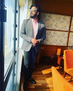 Bhojpuri Cinema: Monalisa, Ravi Kishan और Nirahua, कई लग्जरी गाड़ियों के मालिक हैं भोजपुरी के ये सुपरस्टार्स