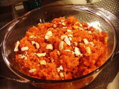Carrot Halwa: బెల్లంతో క్యారెట్ హల్వా... తింటే ఎంత ఆరోగ్యమో