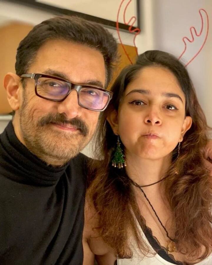 इरा ने डैड के साथ इन तस्वीरों को शेयर करते हुए लिखा, मैरी क्रिसमस. पार्ट 2. इरा ने इन तस्वीरों में फैशन आइकॉन और कूल किड्स जैसे हैशटैग्स यूज किए. फैन्स को इरा और आमिर की ये तस्वीरें काफी पसंद आईं.