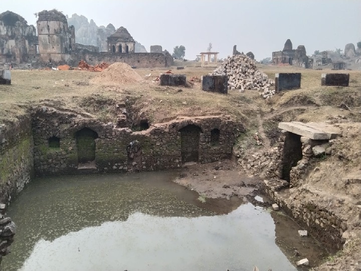 Jharkhand: पुरातात्विक खुदाई में मिल रहे हैं नागवंश के दबे हुए राज, नवरत्नगढ़ में मिला अद्भुत भूमिगत महल