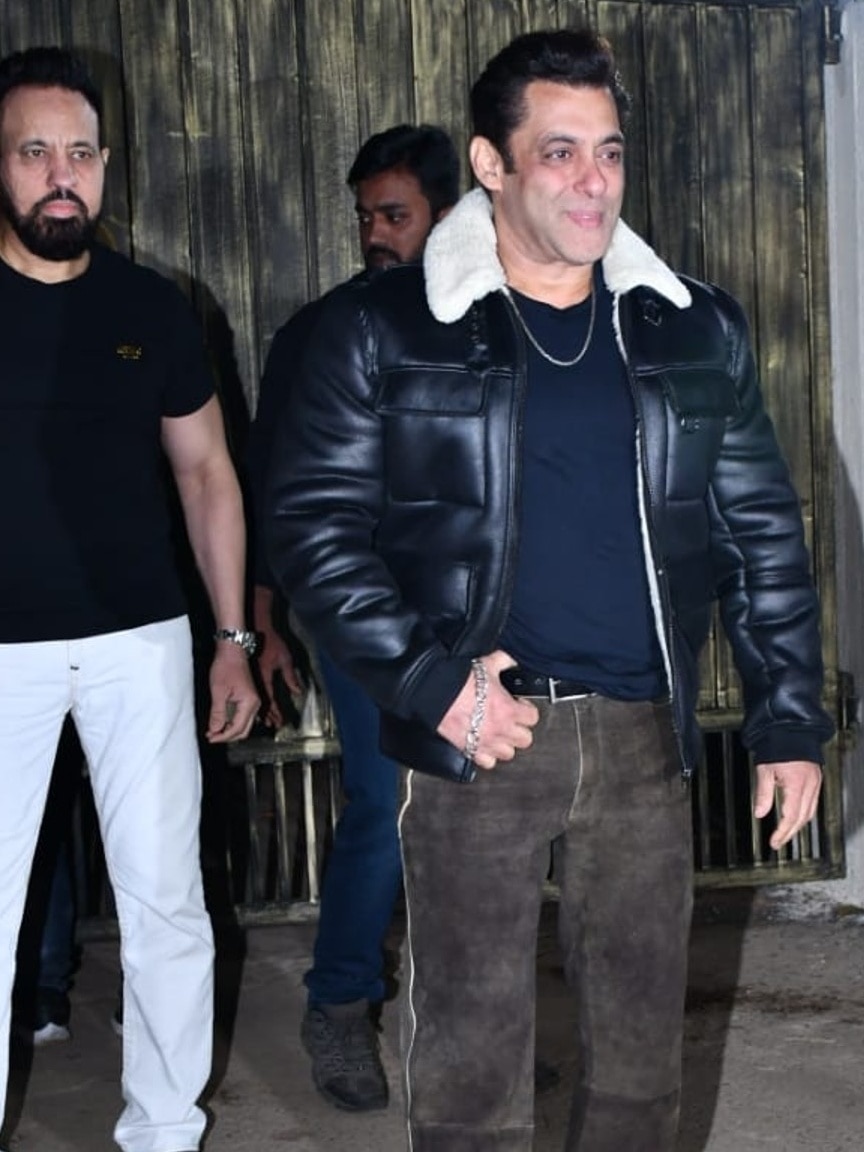 Salman Khan posing for media on his 56th birthday on December 27, 2021(pic credit: Manav Manglani)