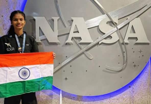 Andhra Pardesh girl jahnavi dangeti creates record becomes first Indian to complete NASA programme आंध्र प्रदेशची जान्हवी दांगेती घेणार अवकाश भरारी! NASAचा अभ्यासक्रम पूर्ण करणारी पहिली भारतीय