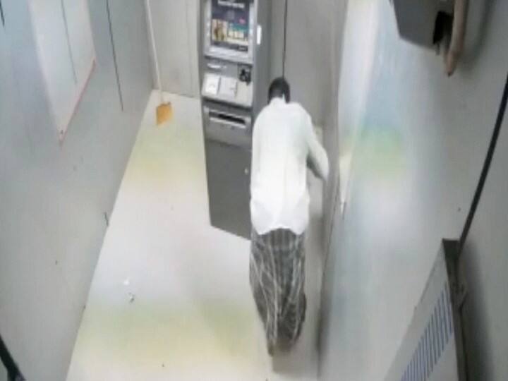 The one and only  ATM targetted by Robbers in Ramanathapuram SBI வங்கி ATM இயந்திரத்தில் கொள்ளை முயற்சி - தொடர்ந்து ஒரே ATM இயந்திரத்தை குறிவைக்கும் கொள்ளையர்கள்