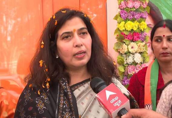 UP Election: भीड़ तो मदारी के खेल में भी जमा होती है- Akhilesh की रैलियों में भीड़ पर Saroj Pandey