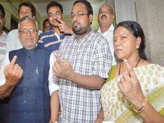 Sushil Modi Love Story: सुशील मोदी को पहली नज़र में हुआ था क्रिश्चियन लड़की से प्यार, शादी के लिए हर हद से गुजर गए, जानिए लव स्टोरी