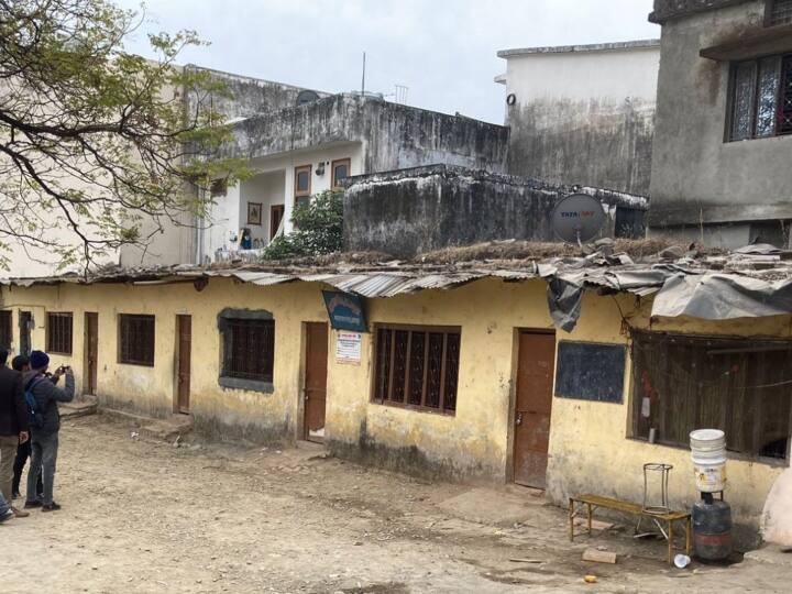 Uttarakhand Election 2022: उत्तराखंड में AAP की नई चुनावी रणनीति, इस मामले पर बीजेपी-कांग्रेस को घेरा Uttarakhand Assembly Election 2022 Aam Aadmi Party Election Strategy Rise School Issue ann Uttarakhand Election 2022: उत्तराखंड में AAP की नई चुनावी रणनीति, इस मामले पर बीजेपी-कांग्रेस को घेरा