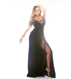 New Year Party Look: Malaika Arora ના થાઈ હાઈ સ્લીટ ગાઉનથી લઈ Nora Fatehi ના બોડીકૉન ડ્રેસ સુધી, આ અંદાજમાં સુંદર લાગશો તમે