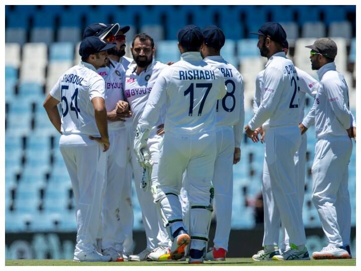 कपिल देव ने 200 विकेटों की माइलस्टोन तक पहुँचने के लिए 50 टेस्ट लिए थे , वही जवागल श्रीनाथ ने 54 टेस्ट मैचों में 200 विकेट हासिल किये थे. भारतीय गेंदबाजों में सबसे कम 37 टेस्ट मैचों में 200 विकेट लेने का रिकॉर्ड आर अश्विन के नाम हैं. (फोटो - PTI)