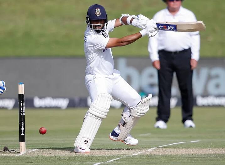 Team India all out for 327 runs in the first innings, great performance by Rahul-Rahane