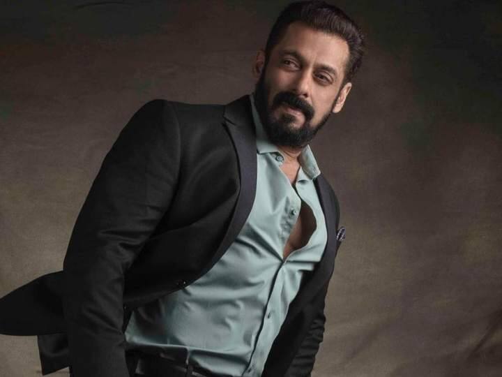 Salman Khan is more venomous than a snake ... Movie critic KRK comment Salman Khan: సల్మాన్ ఖాన్ పాము కన్నా విషపూరితం... సినీ విమర్శకుడి కామెంట్, తిట్టిపోస్తున్న నెటిజన్లు