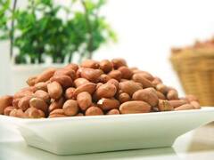 Groundnuts: మధుమేహం ఉన్న వాళ్లు కూడా వేరుశెనగ పలుకులు తినొచ్చు, ఎందుకంటే...