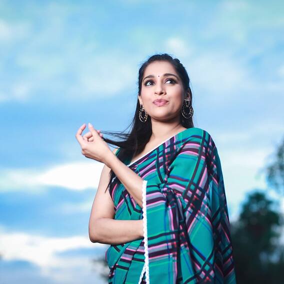 Rashmi Gautham Photos: రష్మి... ఎక్కడికి వెళ్లిపోయావ్, మిస్ యూ అంటున్న అభిమానులు