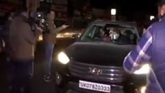 Night Curfew in Uttarakhand: रोक के बावजूद बाहर घूमने वालों पर होगी कार्रवाई | Hindi News