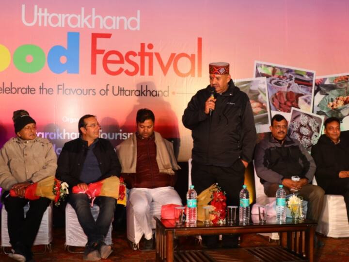 Uttarakhand Tourism Development Board Mussoorie Food Festival Started by Minister Ganesh Joshi ANN Mussoorie: मसूरी में तीन दिवसीय फूड फेस्टिवल की हुई शुरुआत, लोकल व्यंजकों और कार्यक्रमों का मजा ले रहे पर्यटक