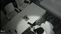 સુરતઃ વેસુમાં ટુર એન્ડ ટ્રાવેલની ઓફિસમાં તસ્કરોએ આઠ મીનિટમાં ચોર્યા 6 લાખ રૂપિયા