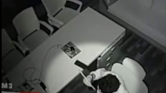 સુરતઃ વેસુમાં ટુર એન્ડ ટ્રાવેલની ઓફિસમાં તસ્કરોએ આઠ મીનિટમાં ચોર્યા 6 લાખ રૂપિયા