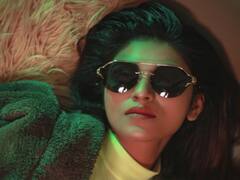 Actress induja : படுக்கையில் போஸ் கொடுத்து இதயத்தை இயங்கவிடாமல் செய்த இந்துஜா... அட்டகாச புகைப்படங்கள்!