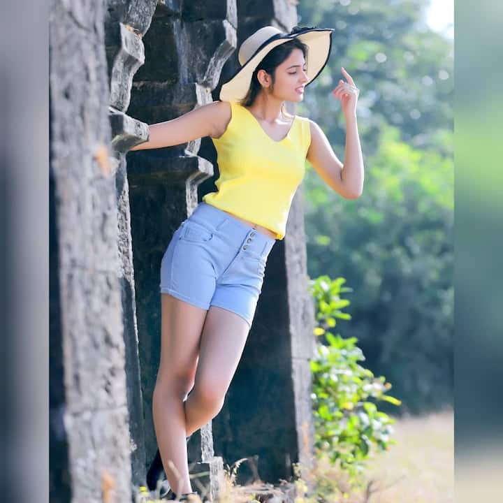 'जीव झाला येडापिसा' या मालिकेतून घराघरात पोहोचलेली अभिनेत्री म्हणजे विदुला चौगुले. (photo:vidulachougule/ig)