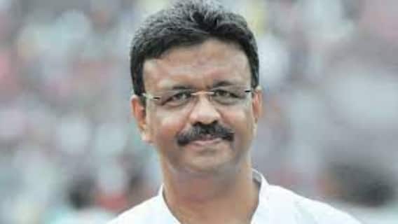 Firhad Hakim: আর কিছুক্ষণের মধ্যেই মেয়র পদে শপথ নেবেন ফিরহাদ হাকিম । bangla News