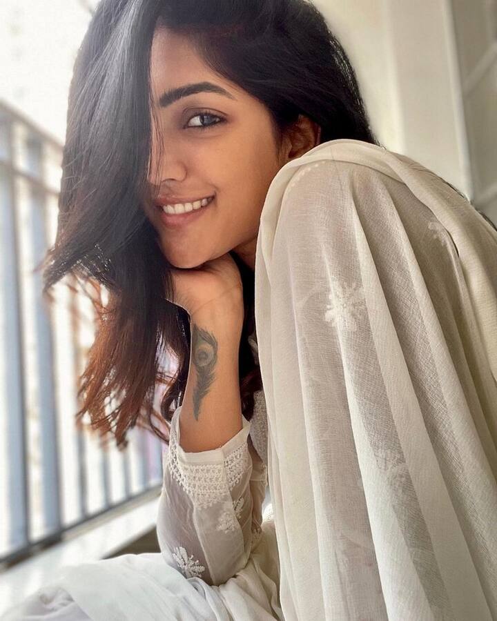 ఆ తరువాత పలు సినిమా అవకాశాలు దక్కించుకుంది.(Courtesy : Instagram)