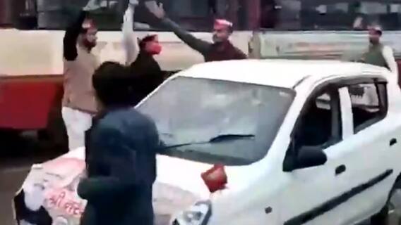 PM Modi की रैली में बवाल करने की साजिश रचने वाले 5 कार्यकर्ताओं पर सपा का एक्शन, पार्टी से निकाला | भारत की बात