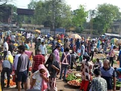 Jharkhand Coronavirus: कोरोना के बढ़ते मामलों के बीच बेपरवाह नजर आ रहे हैं लोग, ये है हाल